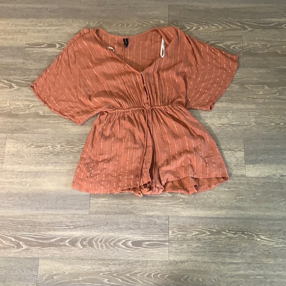 Mink Pink never worn romper - size medium